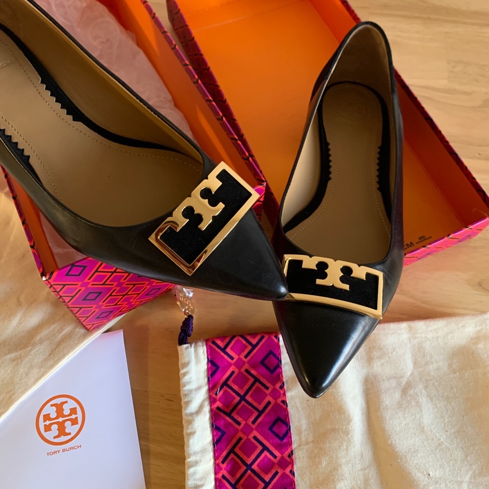 Tory Burch Gigi 20MM Pointy Toe Flat PERFECT CONDI